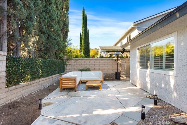 27987 Caraway, Saugus, CA 91350