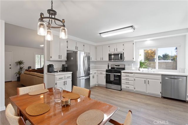 27987 Caraway, Saugus, CA 91350