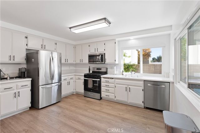 27987 Caraway, Saugus, CA 91350