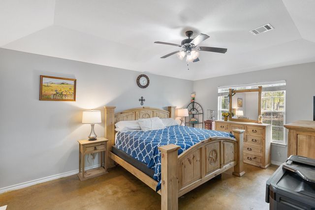 450 County Road 412, Dayton, TX 77535