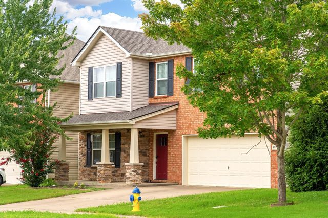 612 Pemberton Dr, Lebanon, TN 37087