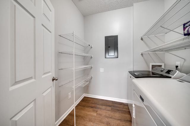 612 Pemberton Dr, Lebanon, TN 37087