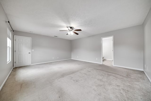 612 Pemberton Dr, Lebanon, TN 37087