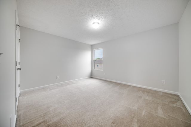 612 Pemberton Dr, Lebanon, TN 37087