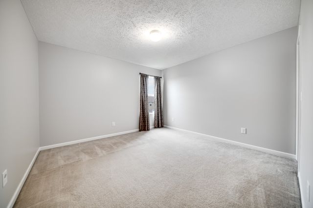 612 Pemberton Dr, Lebanon, TN 37087