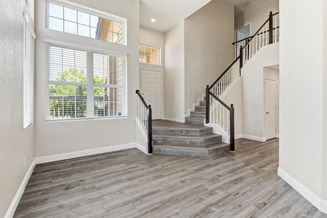 8622 Summer Sun Way, Elk Grove, CA 95624