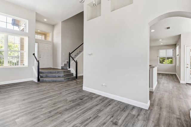 8622 Summer Sun Way, Elk Grove, CA 95624