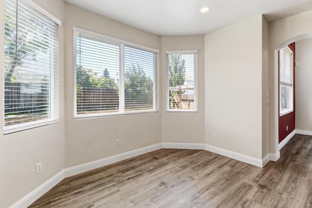 8622 Summer Sun Way, Elk Grove, CA 95624
