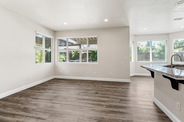 8622 Summer Sun Way, Elk Grove, CA 95624