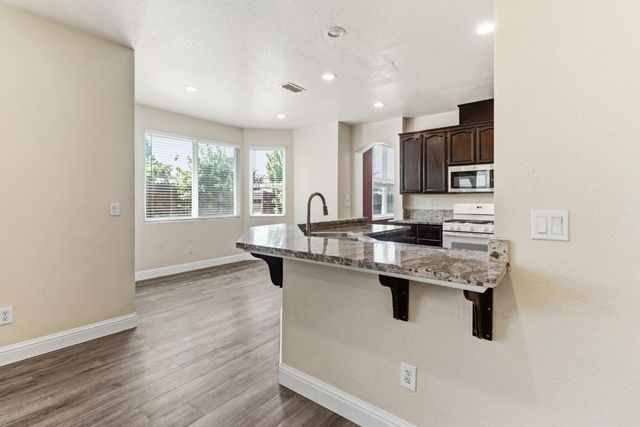 8622 Summer Sun Way, Elk Grove, CA 95624