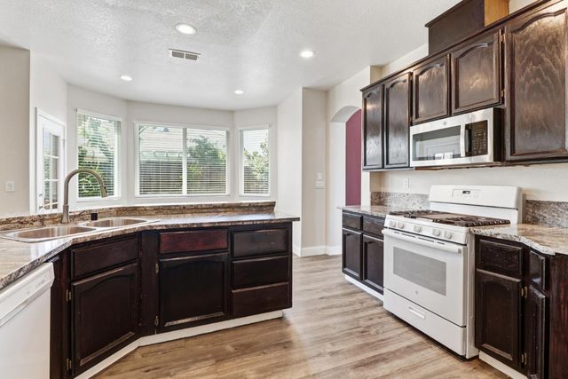 8622 Summer Sun Way, Elk Grove, CA 95624