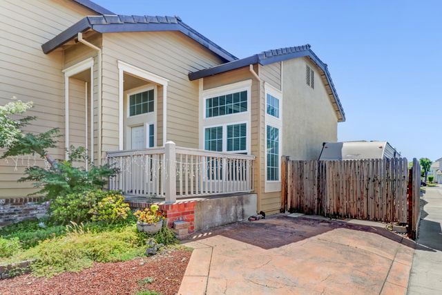 8622 Summer Sun Way, Elk Grove, CA 95624