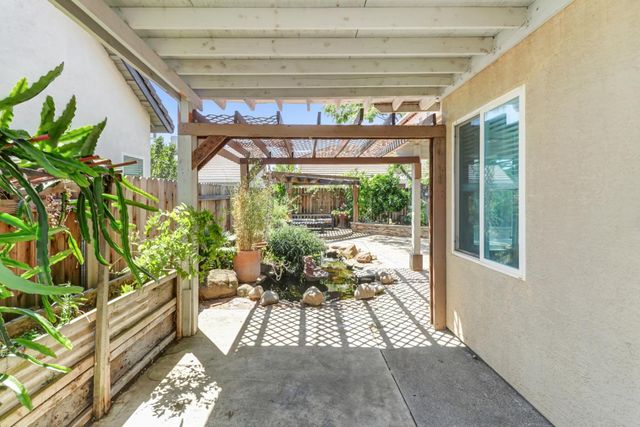8622 Summer Sun Way, Elk Grove, CA 95624