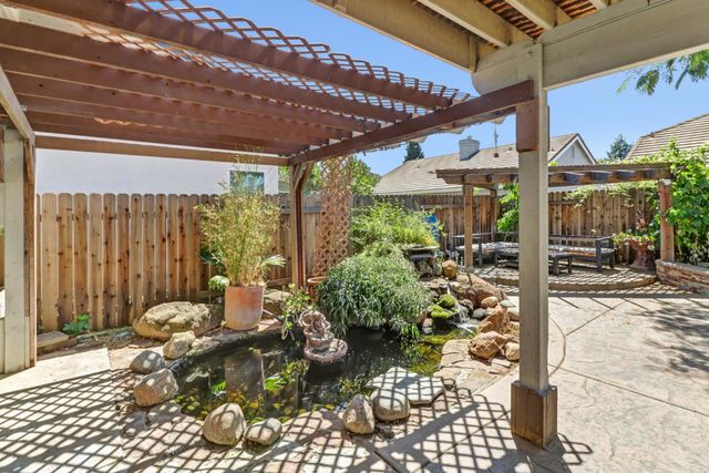 8622 Summer Sun Way, Elk Grove, CA 95624
