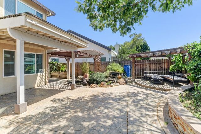 8622 Summer Sun Way, Elk Grove, CA 95624