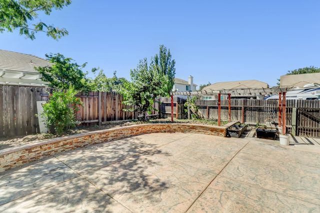 8622 Summer Sun Way, Elk Grove, CA 95624