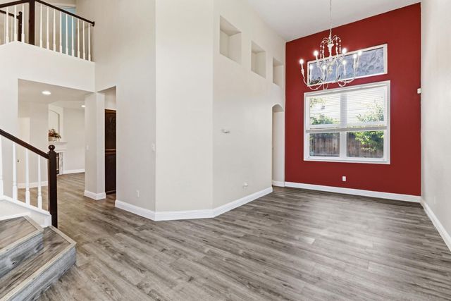 8622 Summer Sun Way, Elk Grove, CA 95624