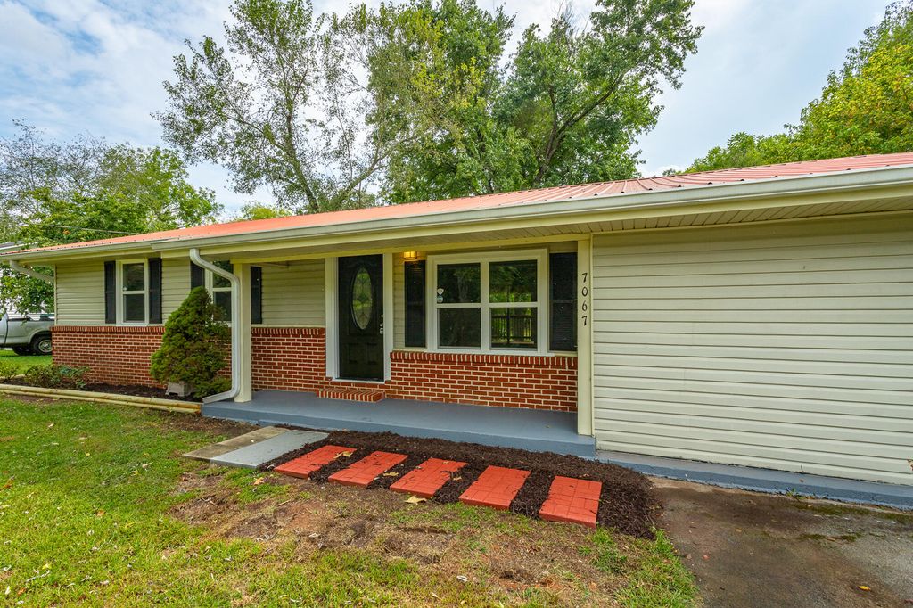 7067 Highway 136, Chickamauga, GA 30707