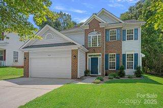 7528 Grabill Drive, Charlotte, NC 28269