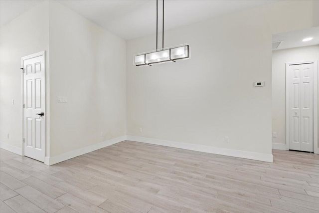 5207 NW South Lovoy Circle, Port St Lucie, FL 34986