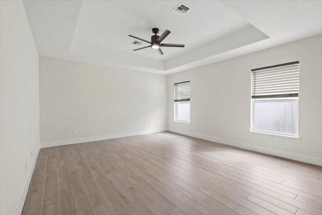 5207 NW South Lovoy Circle, Port St Lucie, FL 34986