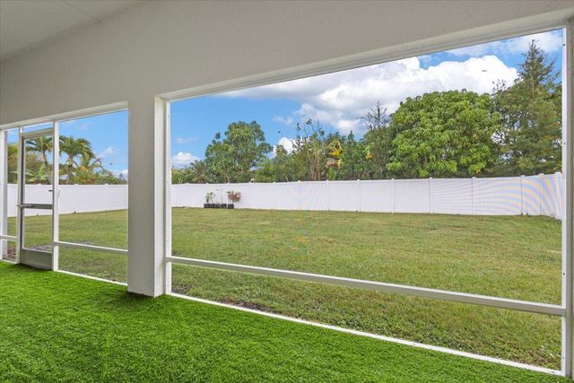 5207 NW South Lovoy Circle, Port St Lucie, FL 34986