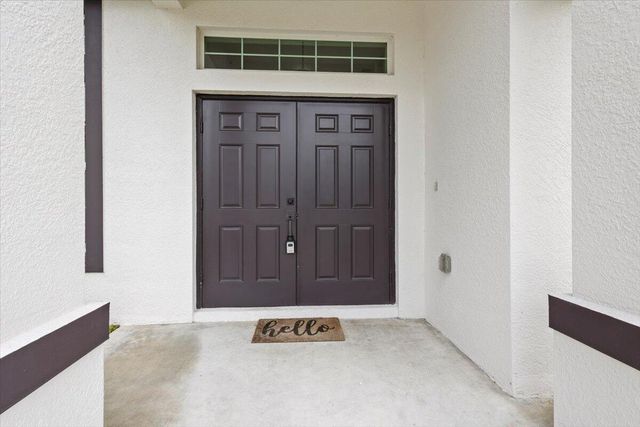 5207 NW South Lovoy Circle, Port St Lucie, FL 34986