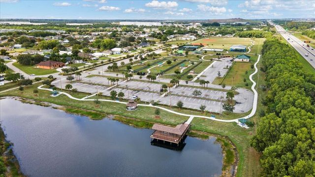 5207 NW South Lovoy Circle, Port St Lucie, FL 34986