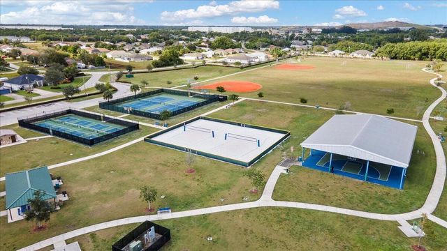 5207 NW South Lovoy Circle, Port St Lucie, FL 34986