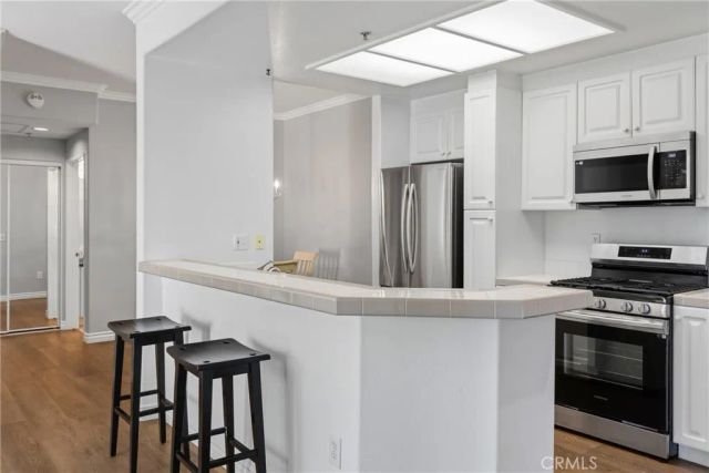 17809 Halsted 312, Northridge, CA 91325