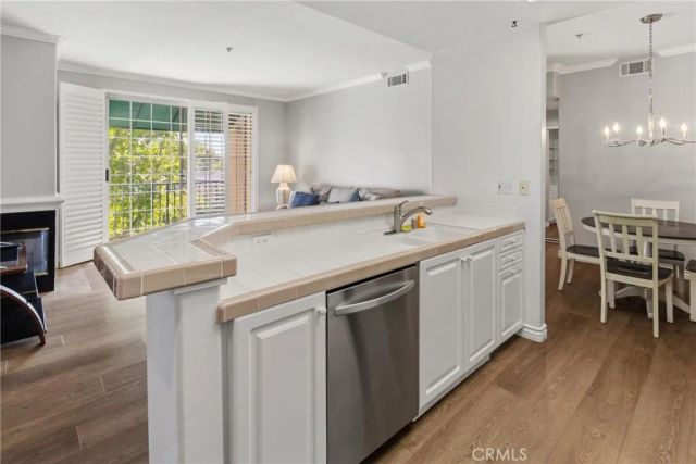 17809 Halsted 312, Northridge, CA 91325