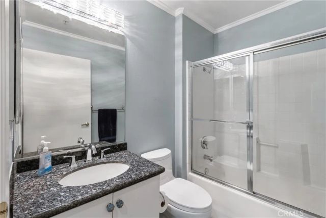 17809 Halsted 312, Northridge, CA 91325