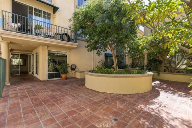 17809 Halsted 312, Northridge, CA 91325