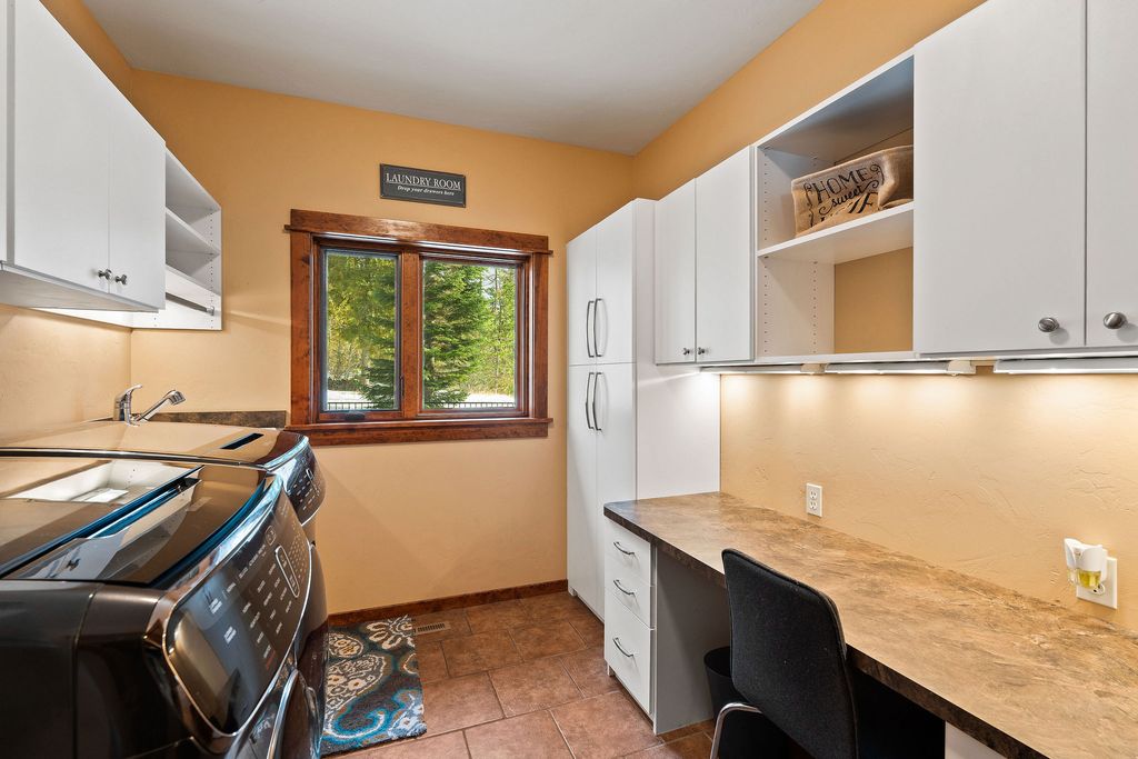 2911 Snowghost Drive, Whitefish, MT 59937 photo 23