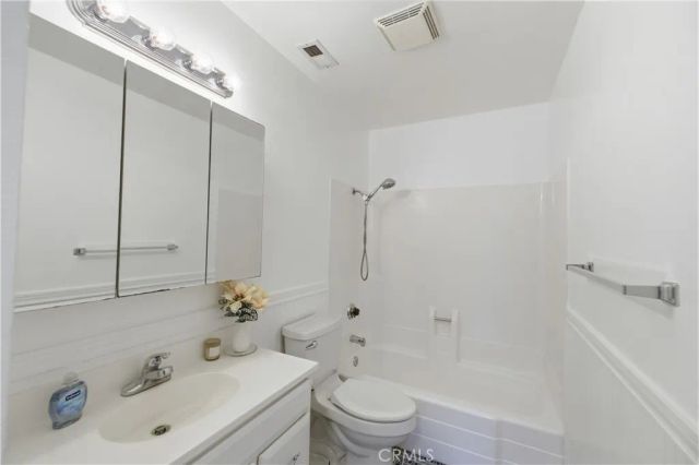 7035 Batavia Way, Riverside, CA 92586