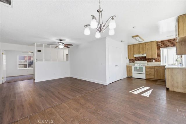 7035 Batavia Way, Riverside, CA 92586
