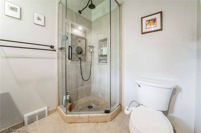 23225 Bryden Road, Shaker Heights, OH 44122