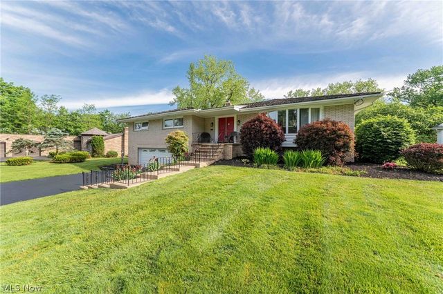 23225 Bryden Road, Shaker Heights, OH 44122