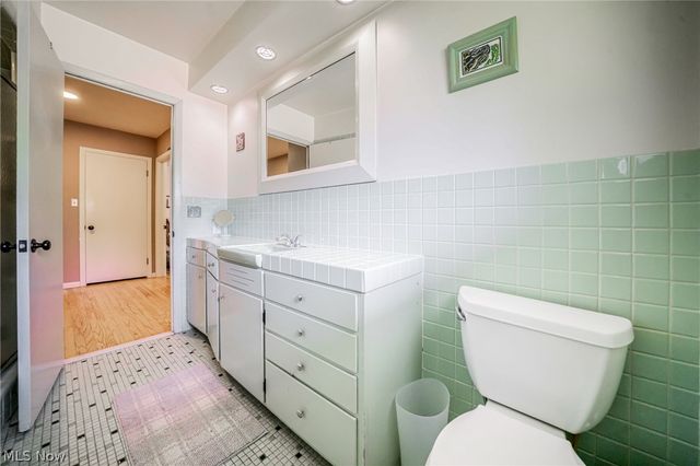 23225 Bryden Road, Shaker Heights, OH 44122