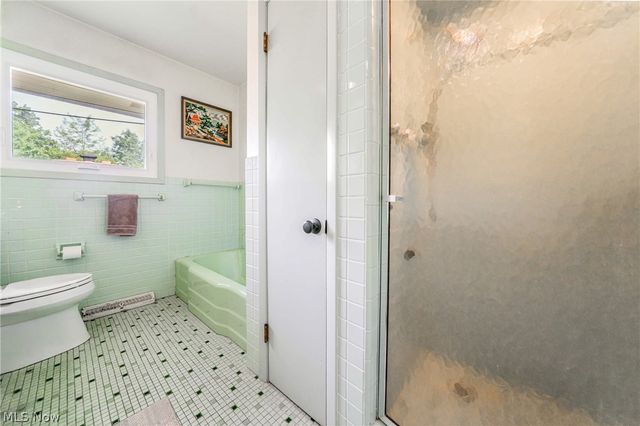 23225 Bryden Road, Shaker Heights, OH 44122