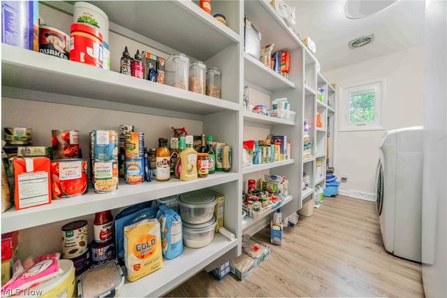 23225 Bryden Road, Shaker Heights, OH 44122