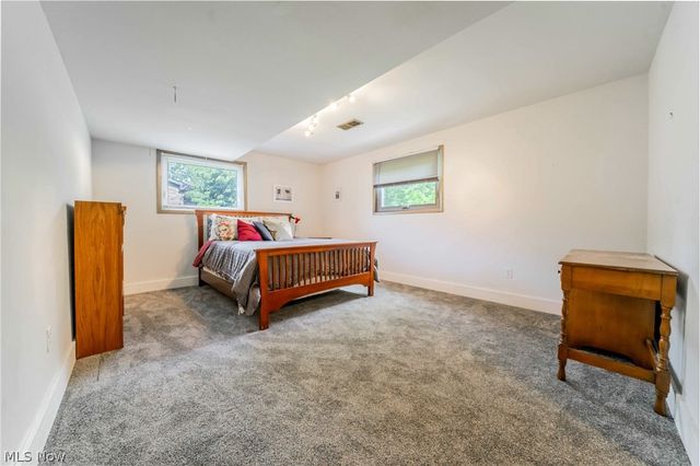 23225 Bryden Road, Shaker Heights, OH 44122