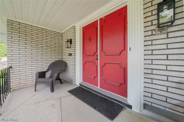 23225 Bryden Road, Shaker Heights, OH 44122