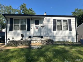 3290 W Tennyson Avenue, St Louis, MO 63114