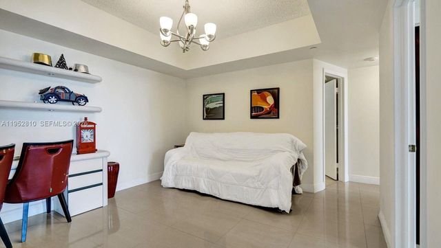 20281 E Country Club Dr 809, Aventura, FL 33180