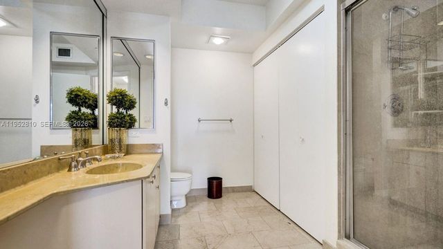 20281 E Country Club Dr 809, Aventura, FL 33180