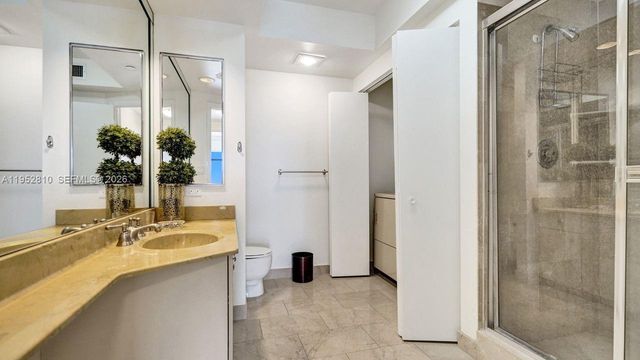 20281 E Country Club Dr 809, Aventura, FL 33180