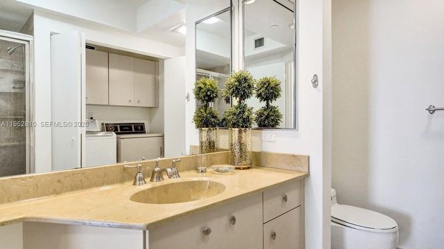 20281 E Country Club Dr 809, Aventura, FL 33180