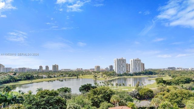 20281 E Country Club Dr 809, Aventura, FL 33180