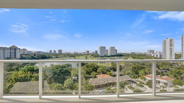 20281 E Country Club Dr 809, Aventura, FL 33180